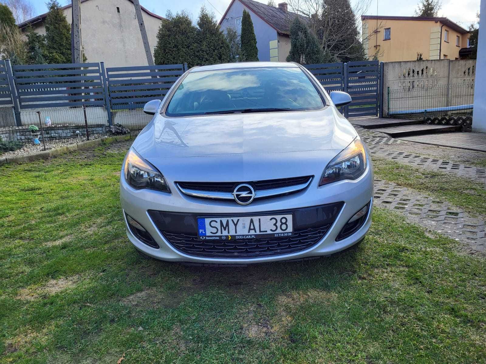 Sprzedam Opel J 1.4T z LPG 2016R