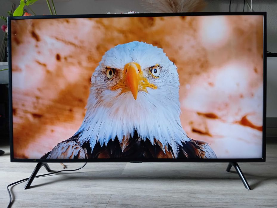 TV 43cale Samsung -UE43RU7102K-4K-HDR,Wi-Fi,Bluetooth,SmarTv Kompletny
