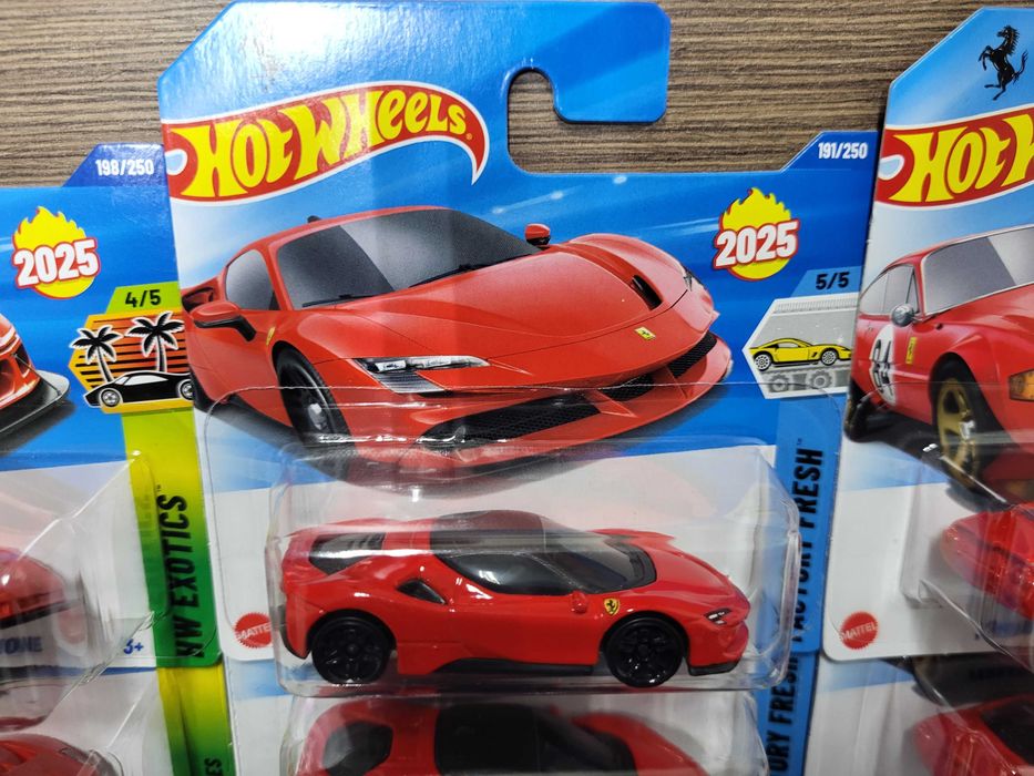 15x Hot Wheels Ferrari