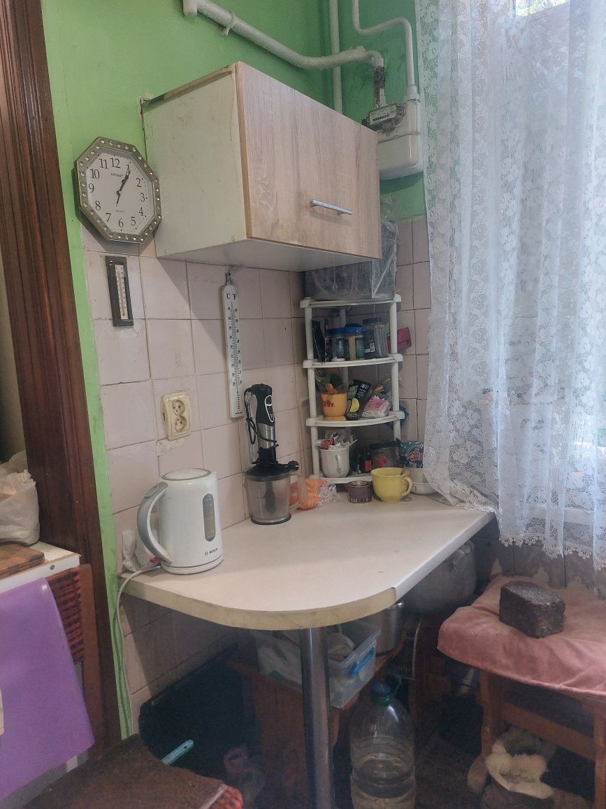 Продам 2-х ком квартиру Правый берег Сталинка
