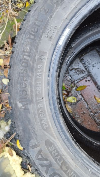 215/60r17 opona wielosezon Uniroyal uzywana