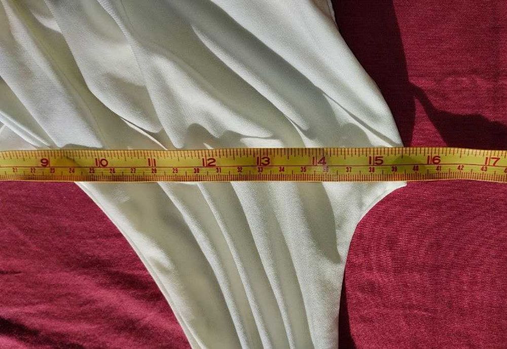 Нарядное платье, молочного цвета, трикотаж и шифон. 44-46р.