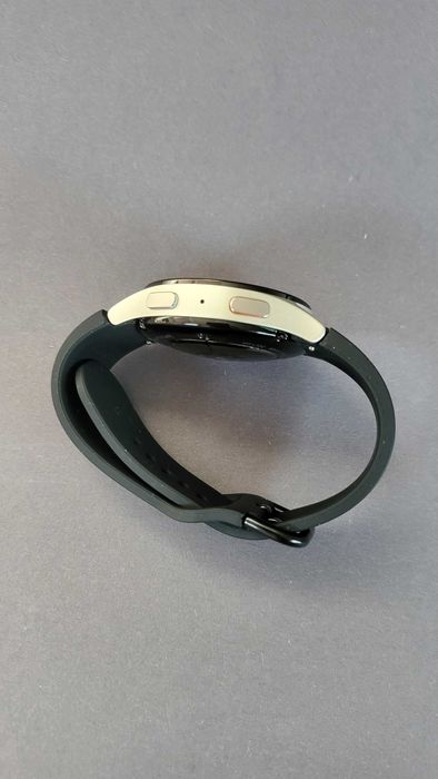 Samsung  Galaxy Watch 7 40MM SILVER стан зовні 10\10 ГАРАНТІЯ 0106-19