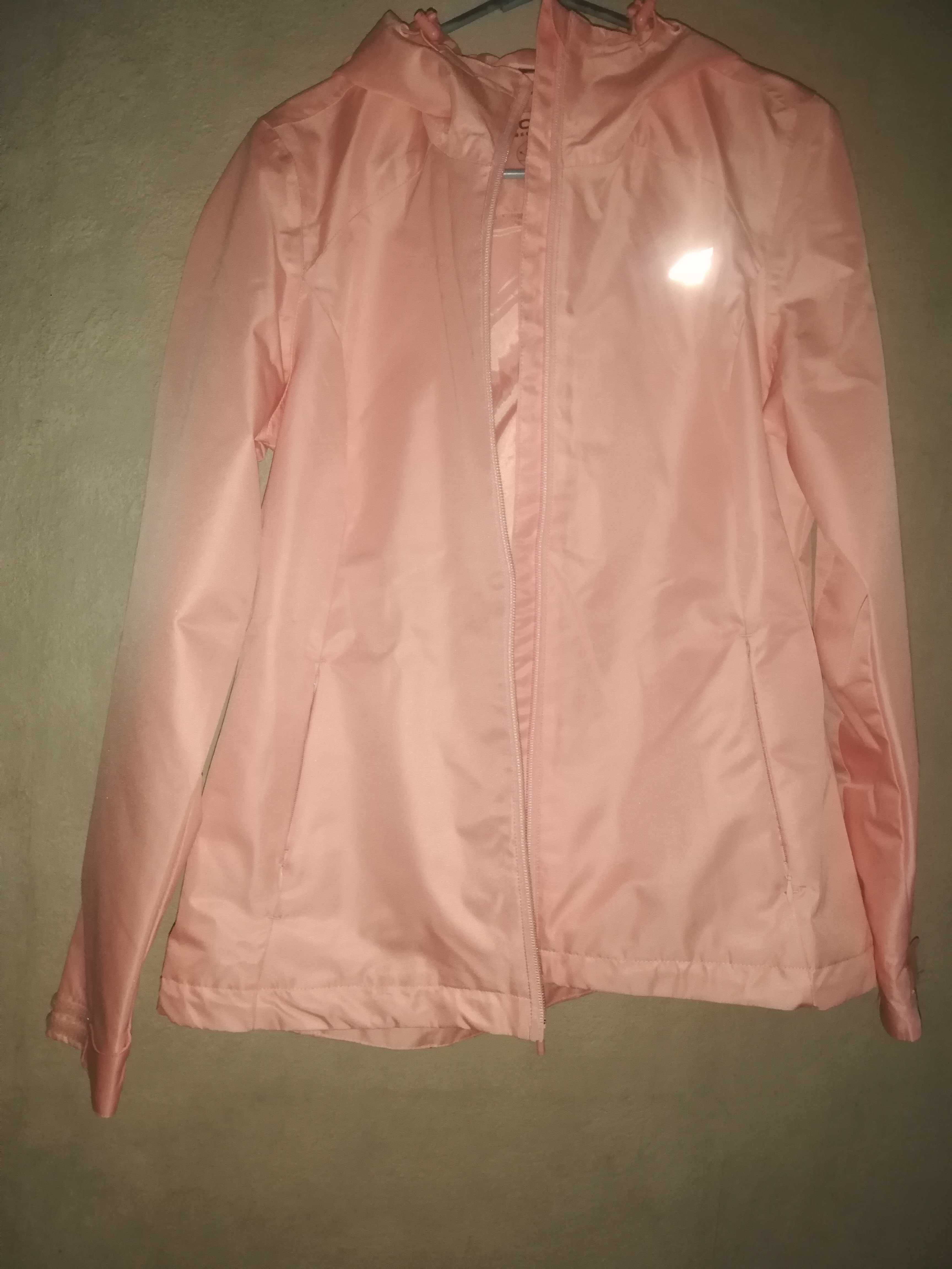 Różowa kurtka 4f