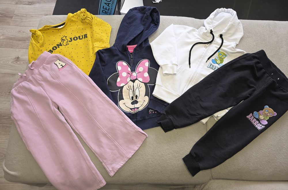 Paka ubrań dla dziewczynki 110cm