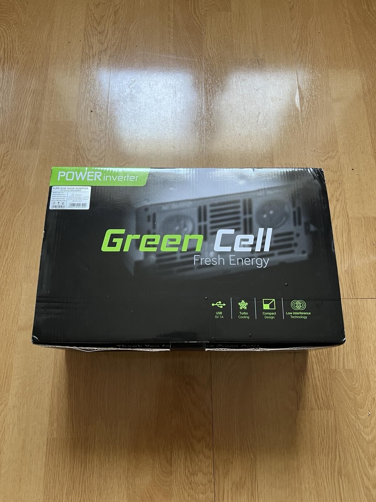 Інвертор GreenCell 4.000W з аккумулятором AGM 140Ah зарядним пристроєм
