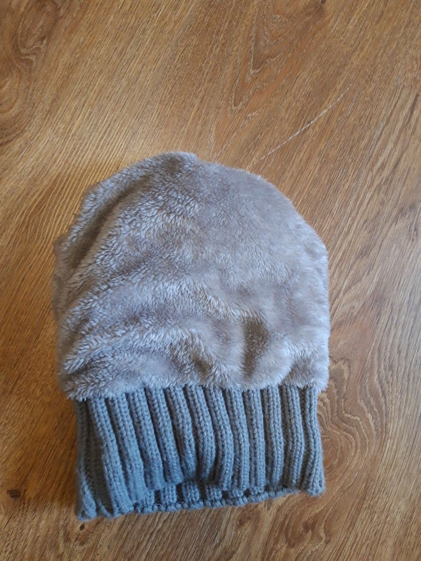 Зимняя шапка 3 - 4 года