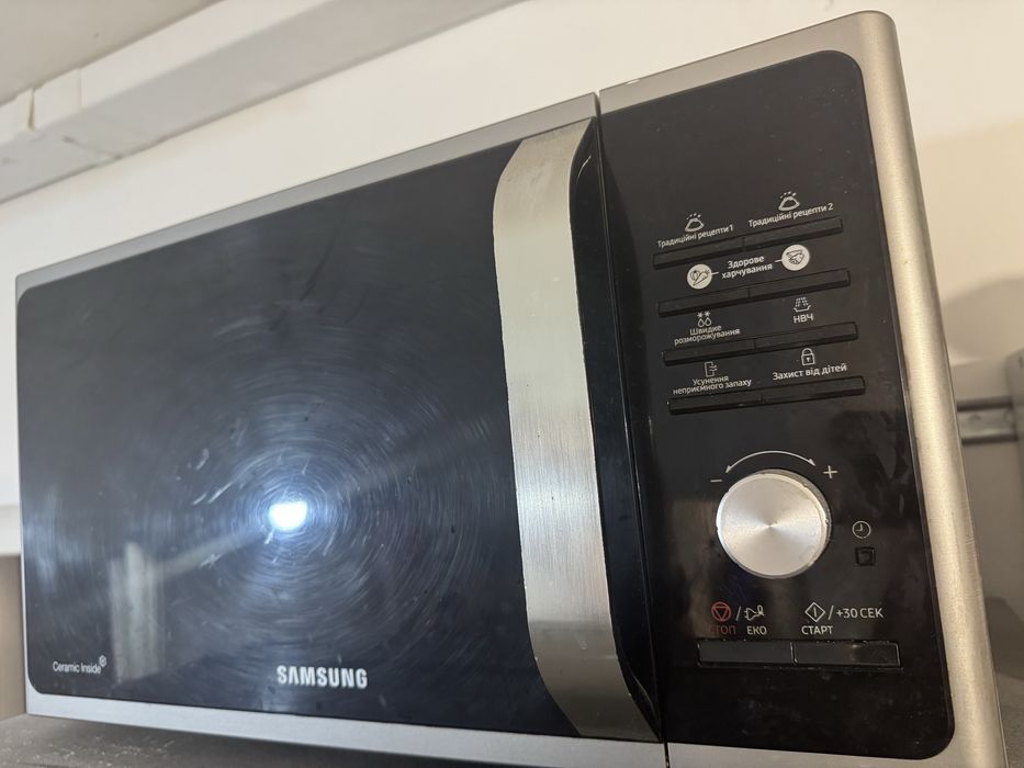 Мікрохвильова піч  Samsung MS23F302TAS/UA запчастини або ремонт