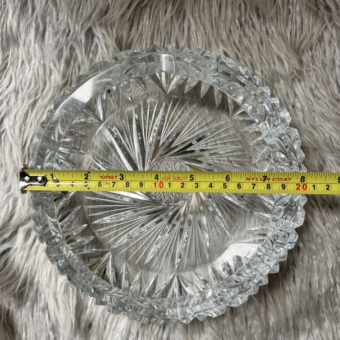 Szklana zdobiona miska