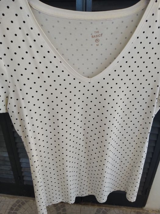 Blusa / T-shirt polka dot, super macia - C&A - Tamanho M