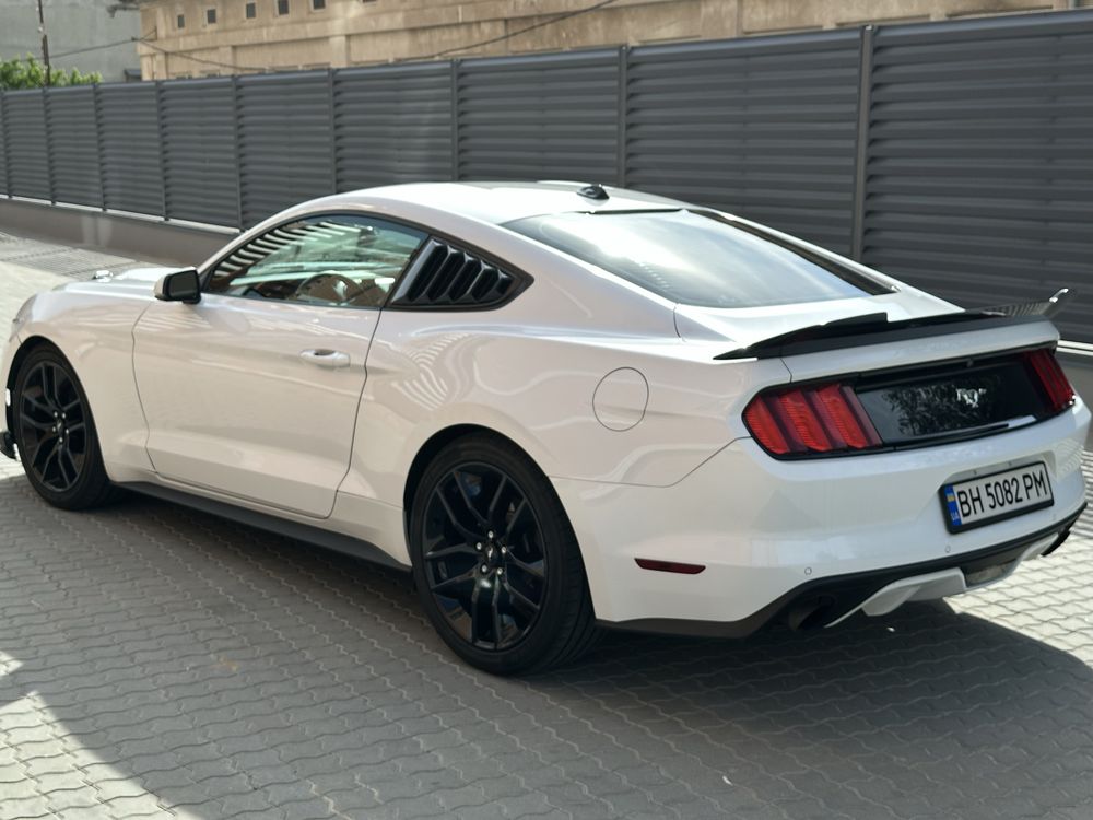 Продам Ford mustang 2016