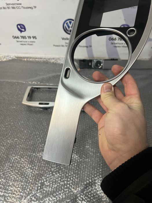 Декор алюміній накладки на торпедо Highline Passat B7 CC