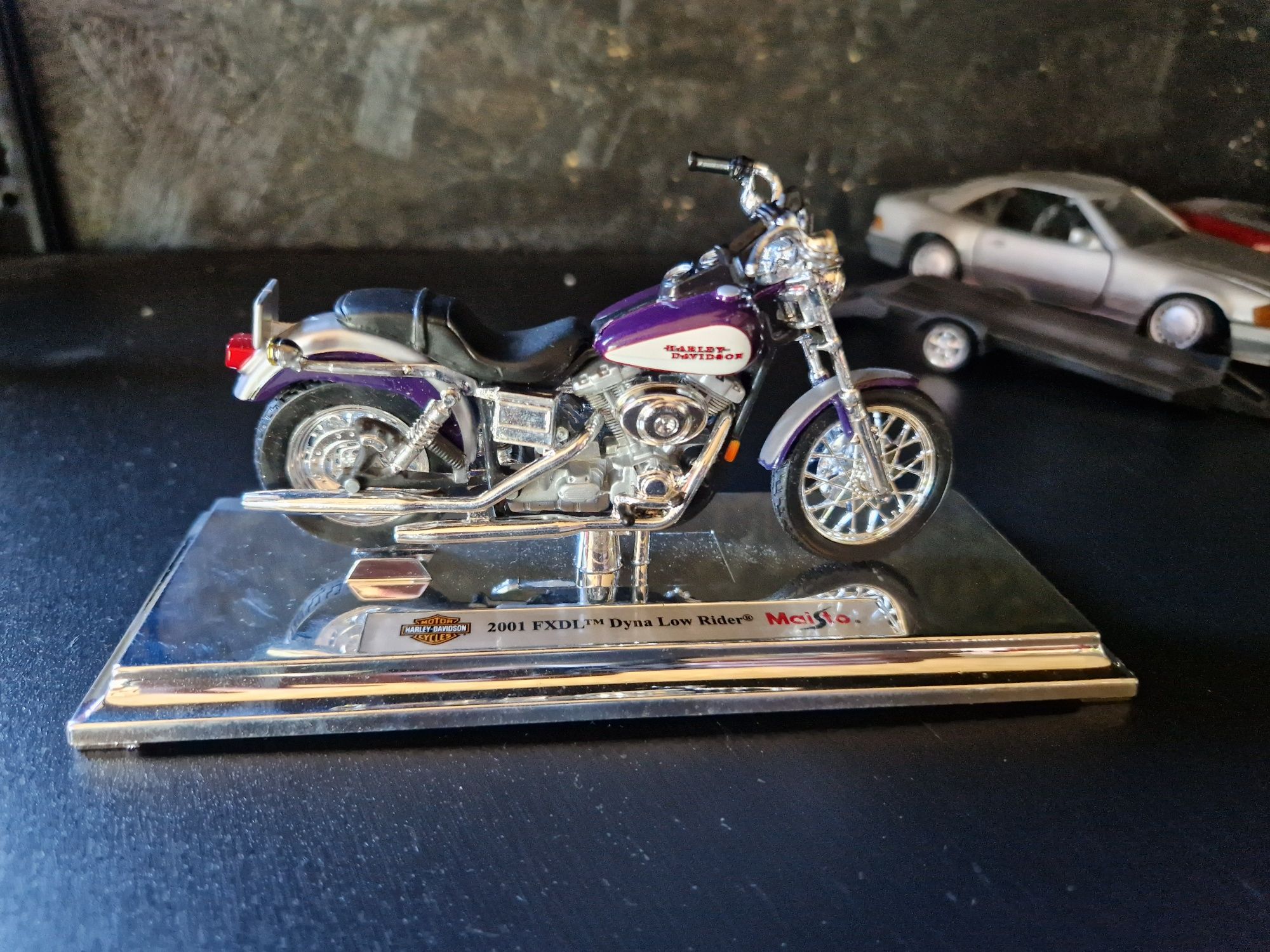 Model motocykla Harley Davidson Dyna Low Rider