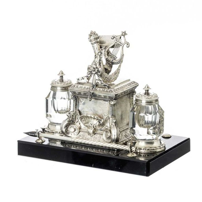 Conjunto da marca Pierre Balmain