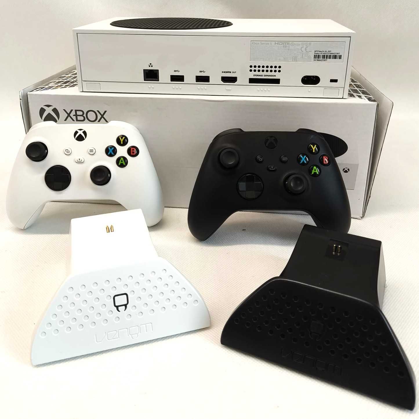 Konsola XBOX Series S 512GB cyfrowa 2 x PAD + stacje ładowania GWARANC