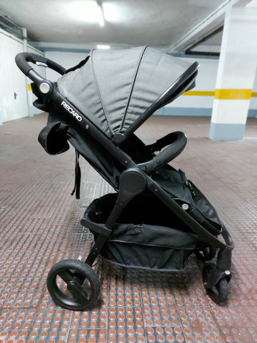 Vendo Carrinho de bebé + ovo + isofix  da marca Recaro City Live