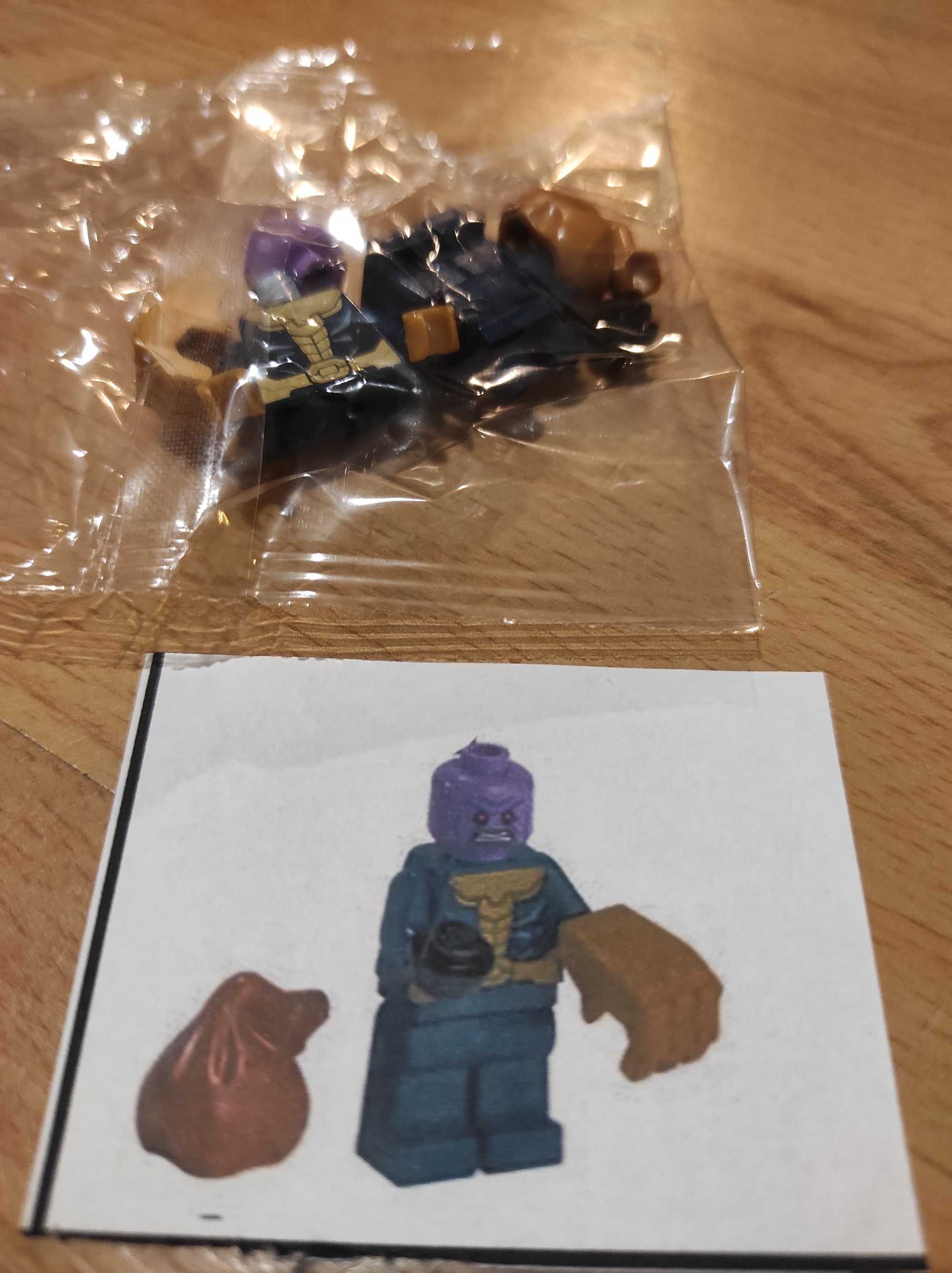 Lego Marvel Minifigures Thanos z Rękawicą nieskończoności i workiem