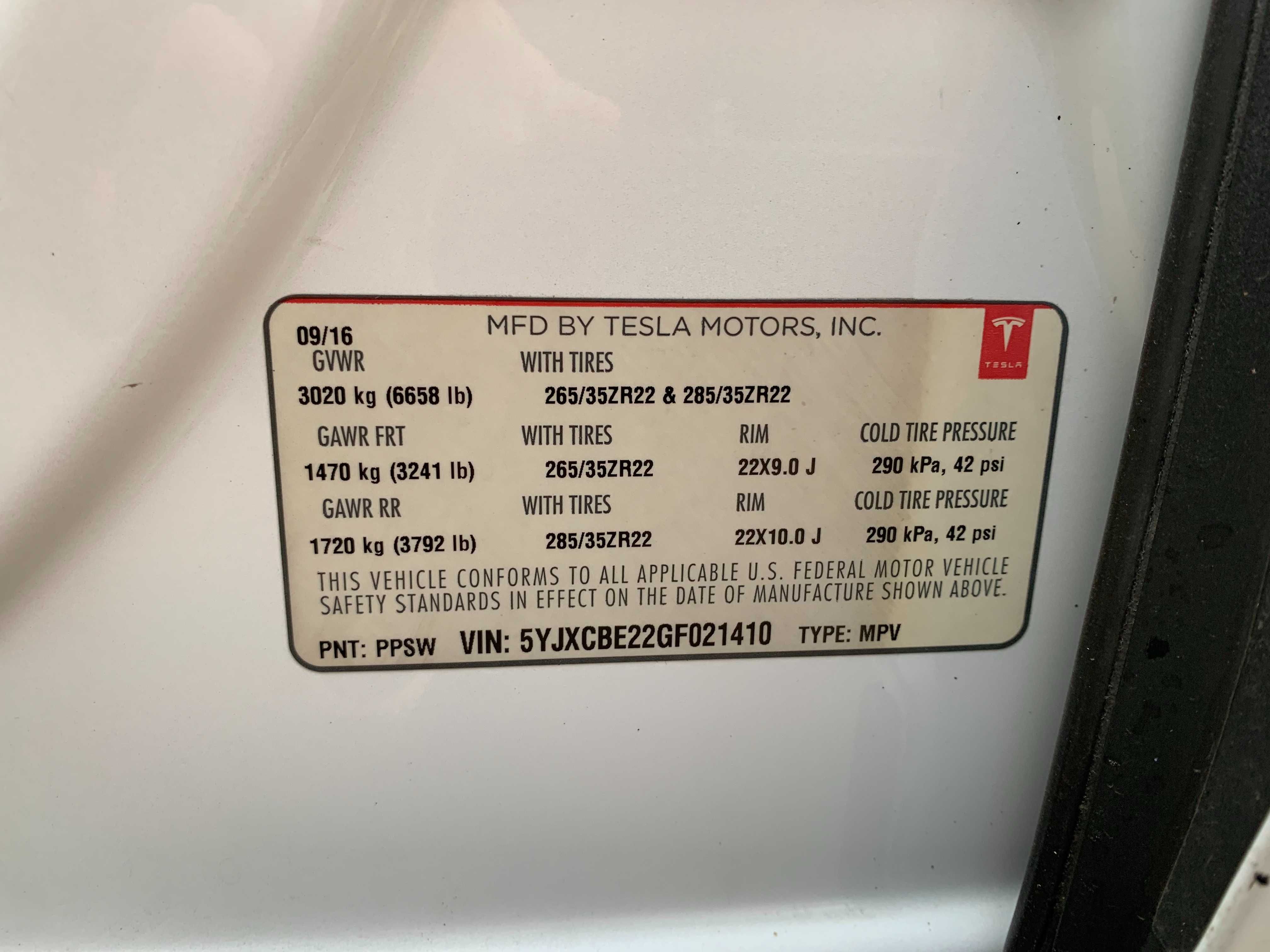 продам Tesla MODEL X 90D целая!