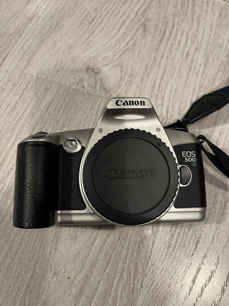 Aparat analogowy Canon 500N