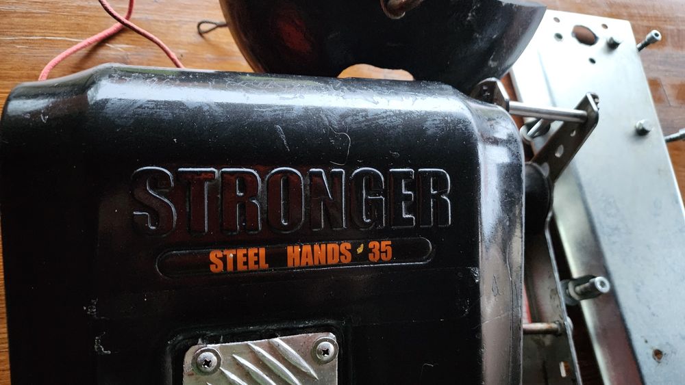 Якірна лебідка Stronger Steel Hands 35