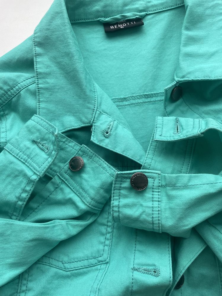 Куртка джинсовая бирюзового цвета, 48 размер