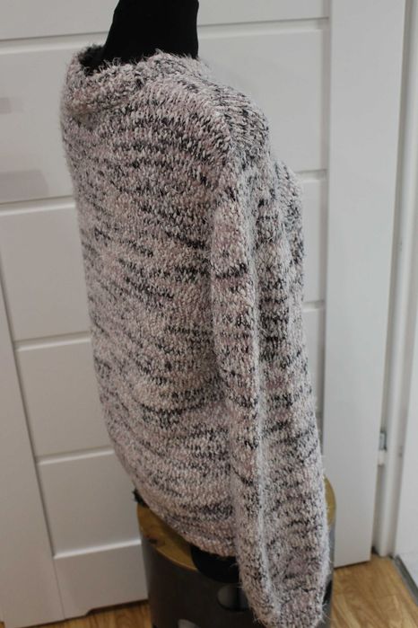 Sweter włochaty oversize