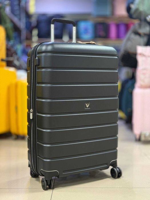 Валіза Roncato середня з розширенням та знімними колесами