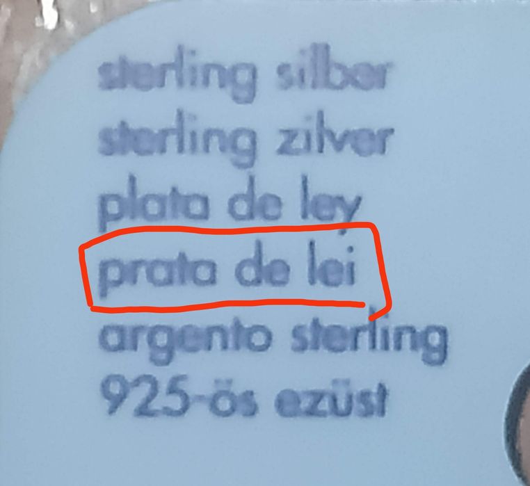 Brincos em prata de lei cerejas  claire's NOVOS