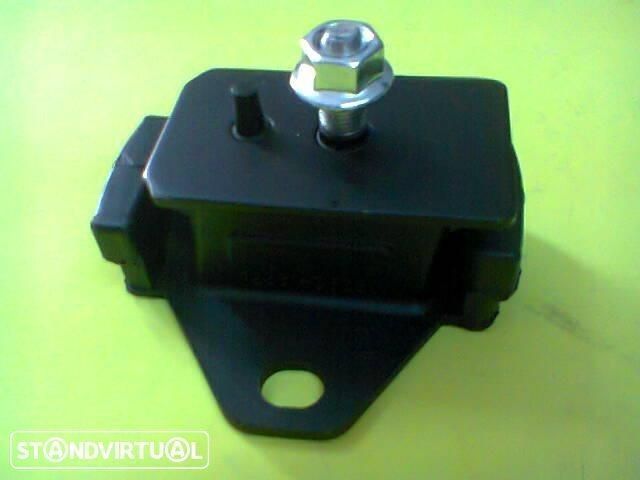 apoios de motor Toyota Hilux 4wd 1989 até 2002 (novos)