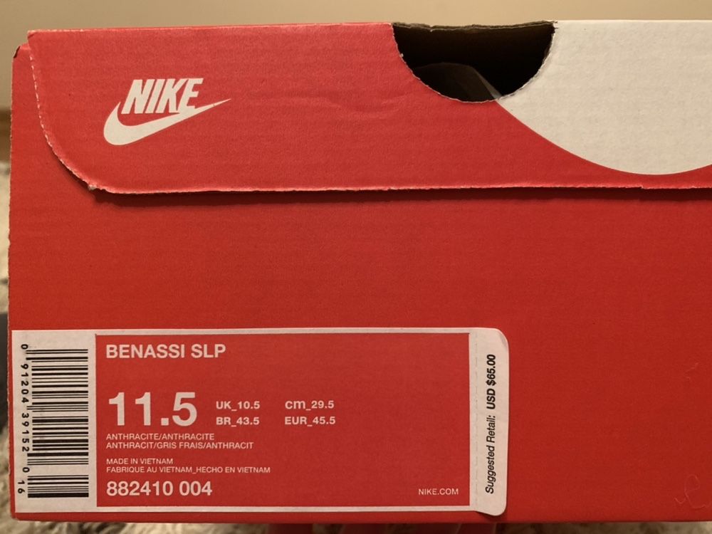 продам оригінальні кросівки Nike