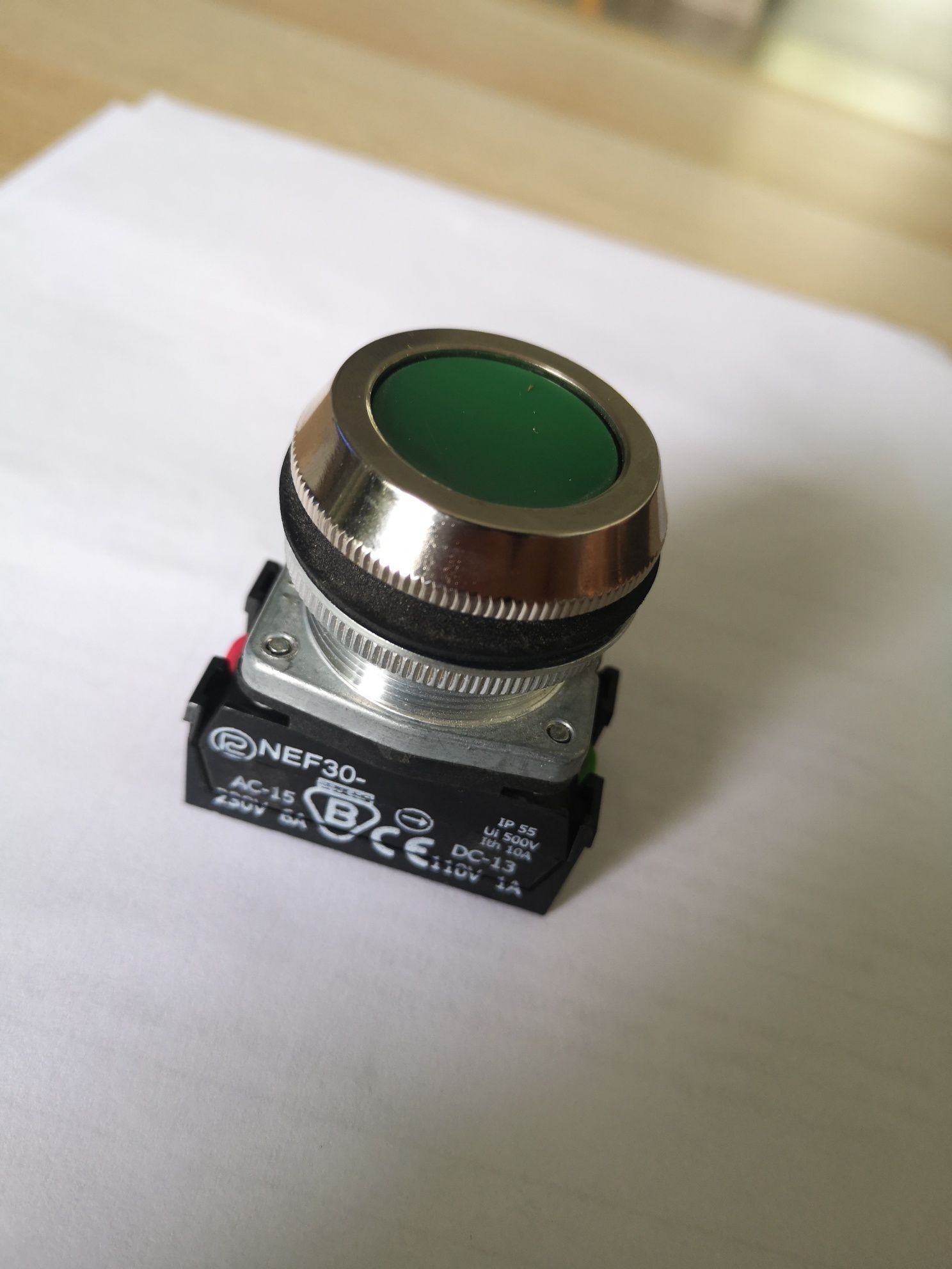 Przycisk sterowniczy NEF30 Kz2X zielony kryty 30mm 2NO