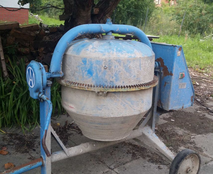 Betoniarka 200 L