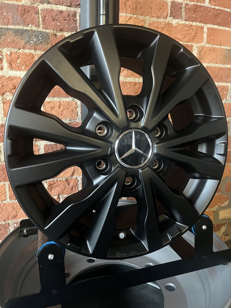 Alufelgi 16 Mercedes Sprinter 6x130 Nowe Wzmocnione Felgi Śruby Gratis