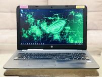 HP 15/Full HD/Core i3-6006U/2.0 GHz/8 ГБ/SSD 128/HD Graphics 520