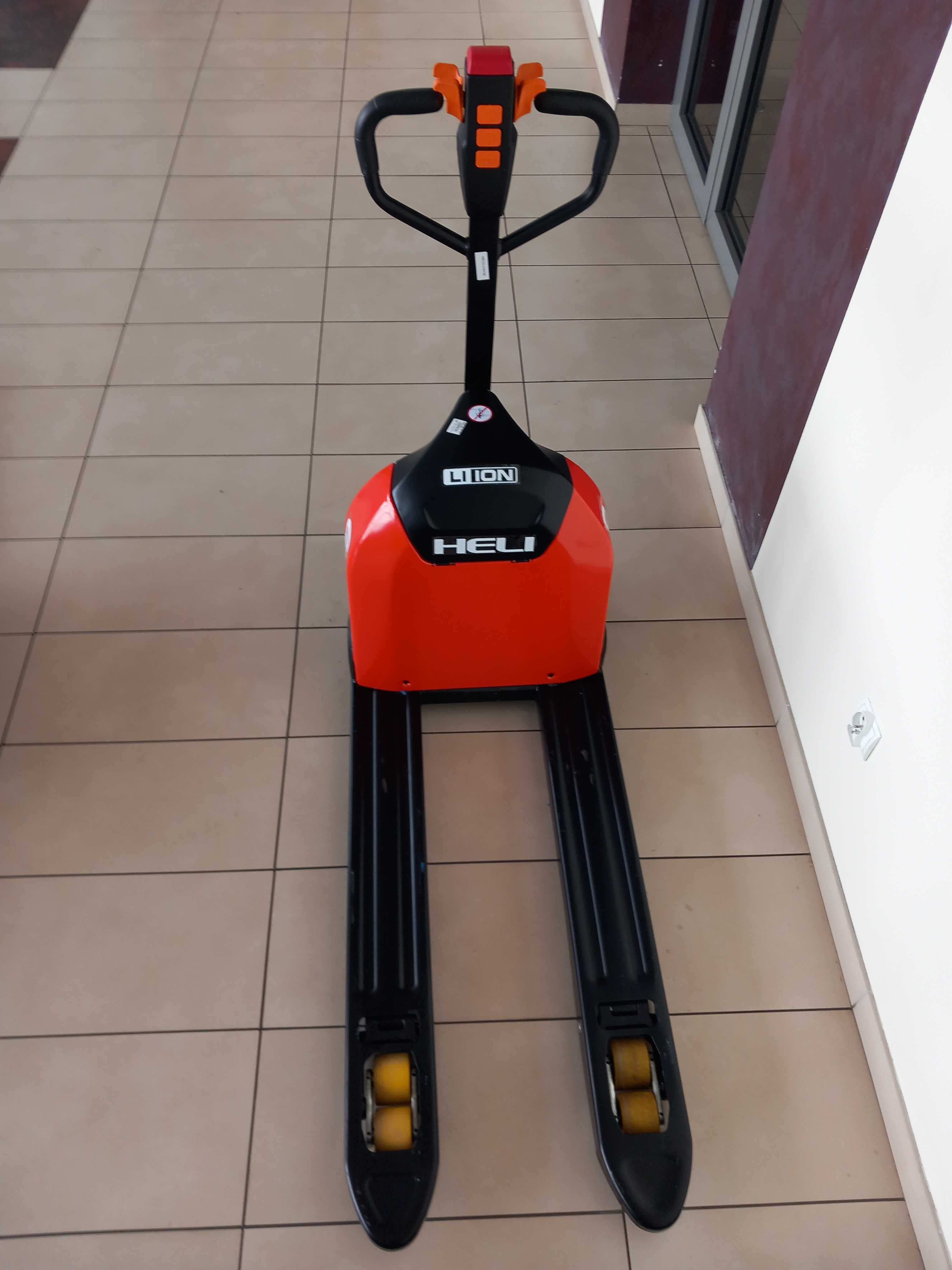 Paleciak Elektryczny CBD20J-LI3 2000kg Widły L-800mm HELI