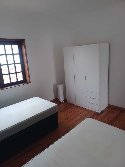 Arrendamento residencial de apartamento em rua Maria Júlia Borbon, 48