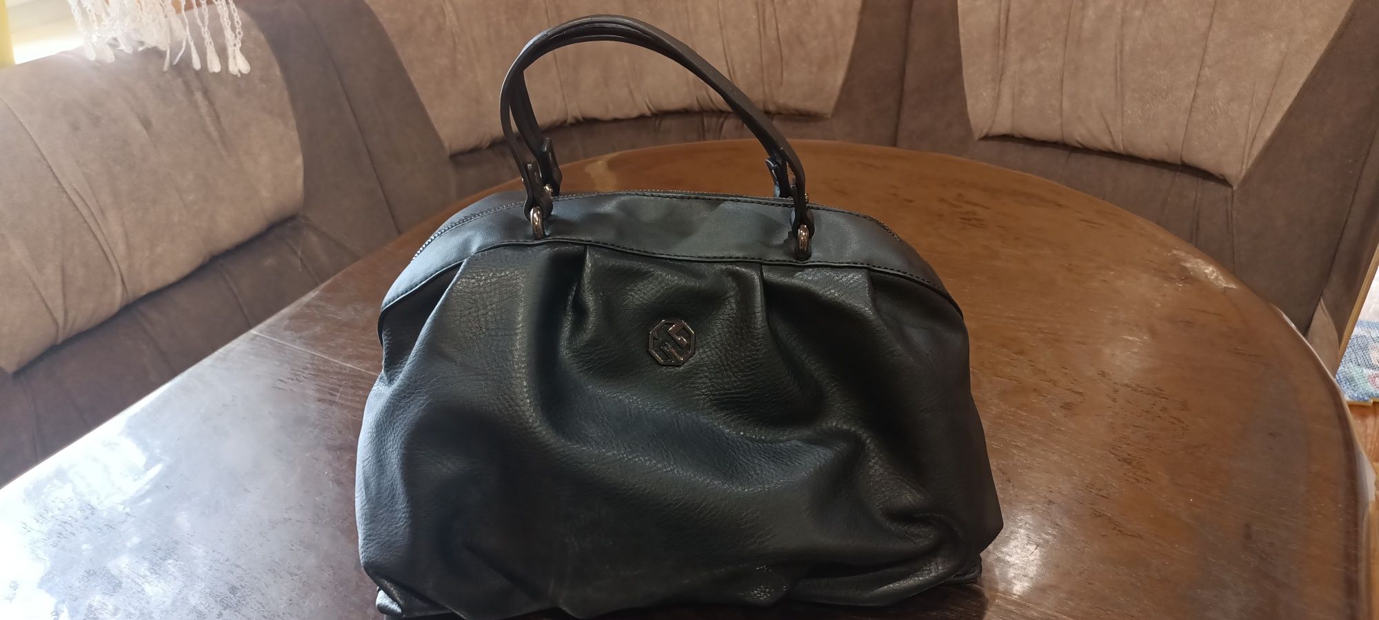 Жіноча сумка брендована