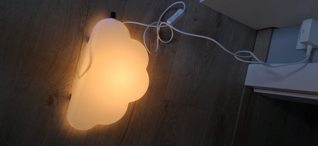 IKEA UPPLYST Lampka chmurka dla dziecka z dodatkowym ściemniaczem