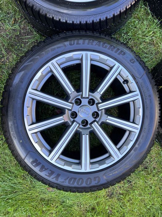 Kola Felgi Alu Audi Q7 Q8 285/45/20 Goodyear zima 2021r. Oryginal