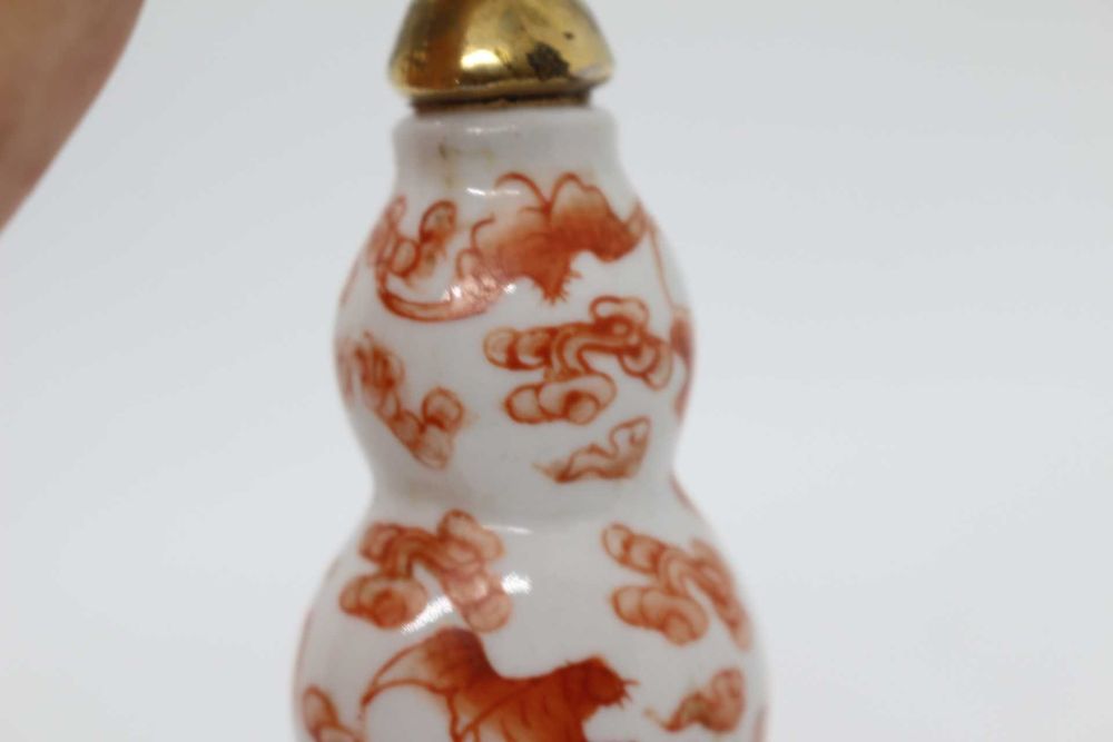 Snuff Bottle em Porcelana Chinesa Fabrico e Pintura à Mão Marcada XIX
