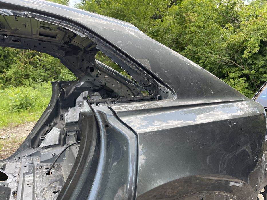 Чверть задня ліва колір 6Y / Z7S AUDI Q8 4M8 2018-2022