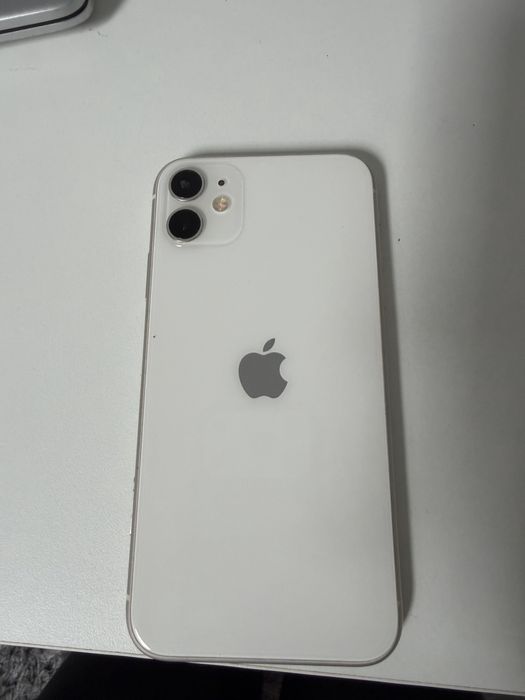 Iphone 11, em muito bom estado