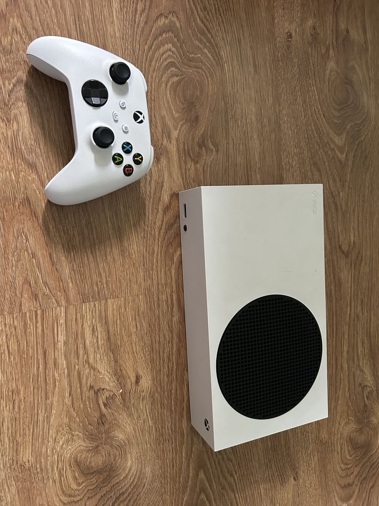 Xbox series s 512gb SSD + stacja dokująca