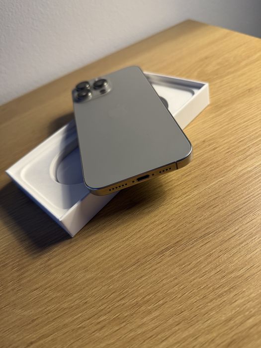 Iphone 16 Pro Max Como novo