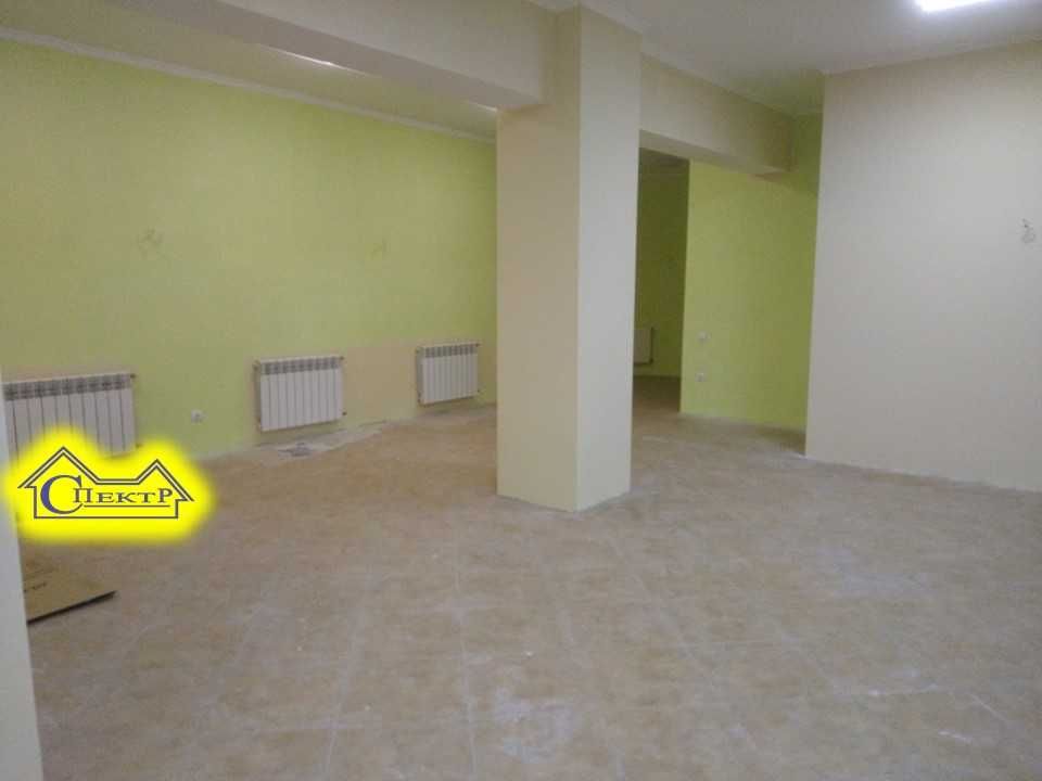 Цокольний поверх Соц- Місто  автономне опалення без вікон