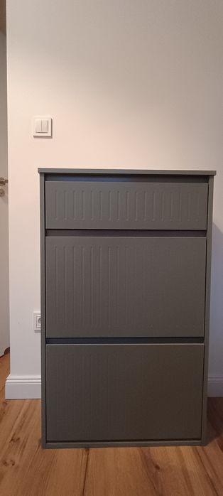 Szafka na buty z trzema komorami