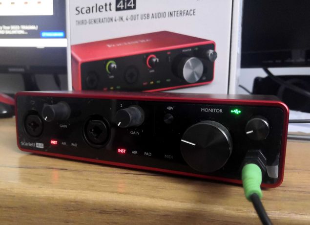 Interfejs Focusrite Scarlett 4i4 3gen. Jak nowy!