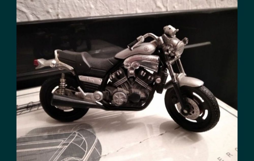 Miniaturas diversas Automóvel Motos