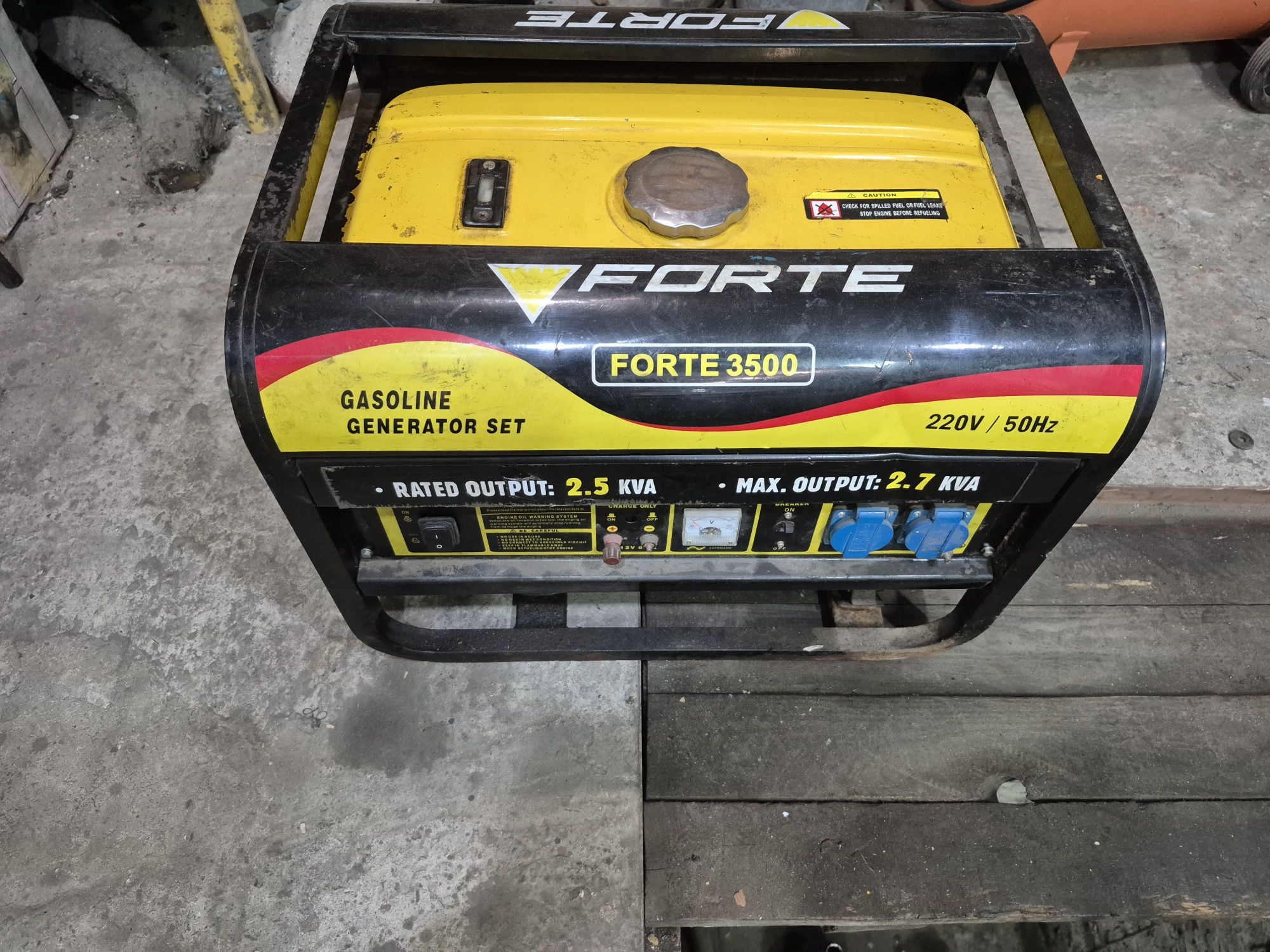 Генератор Forte 3500