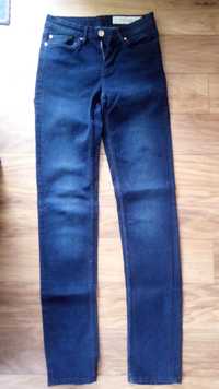 Spodnie dżinsowe r.34 GRATIS getry, koszulka i sukienka